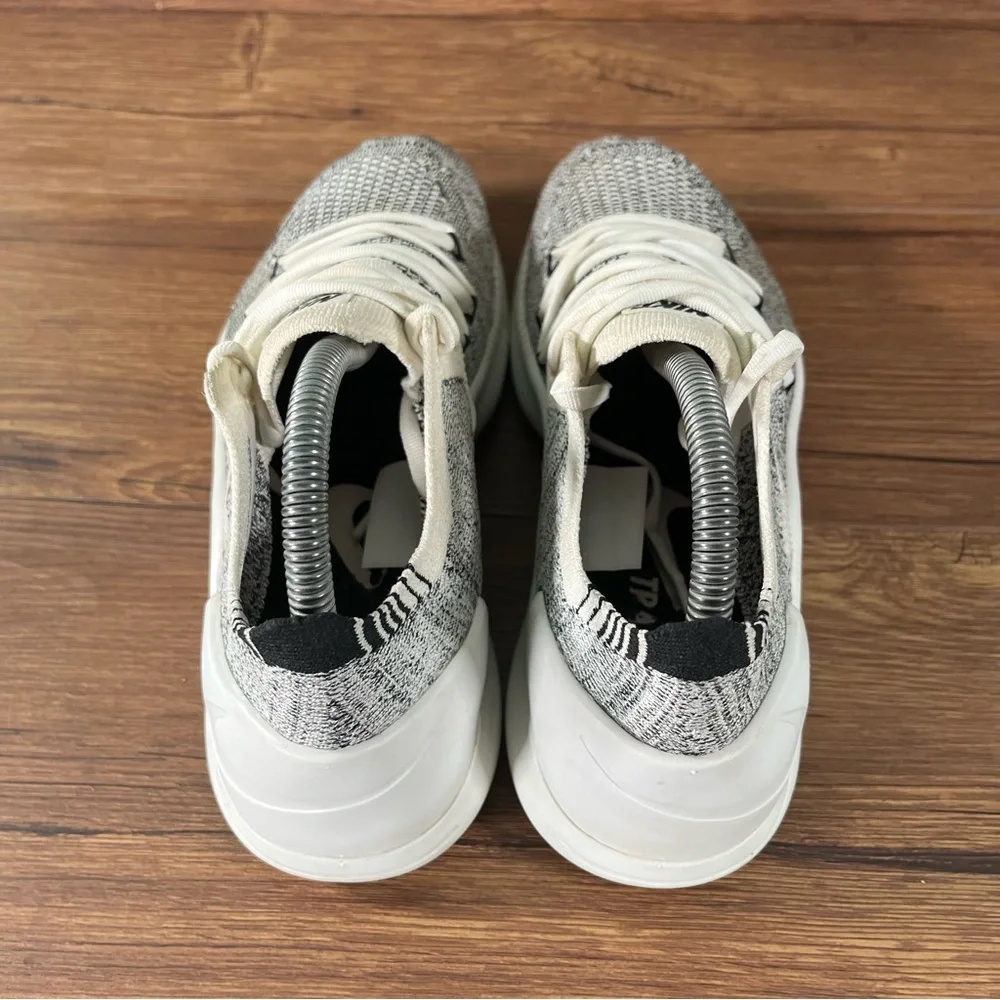 Nike Free TR Flyknit 3‎ Training Shoes Women’s Size 7.5 “Igloo” Sneakers